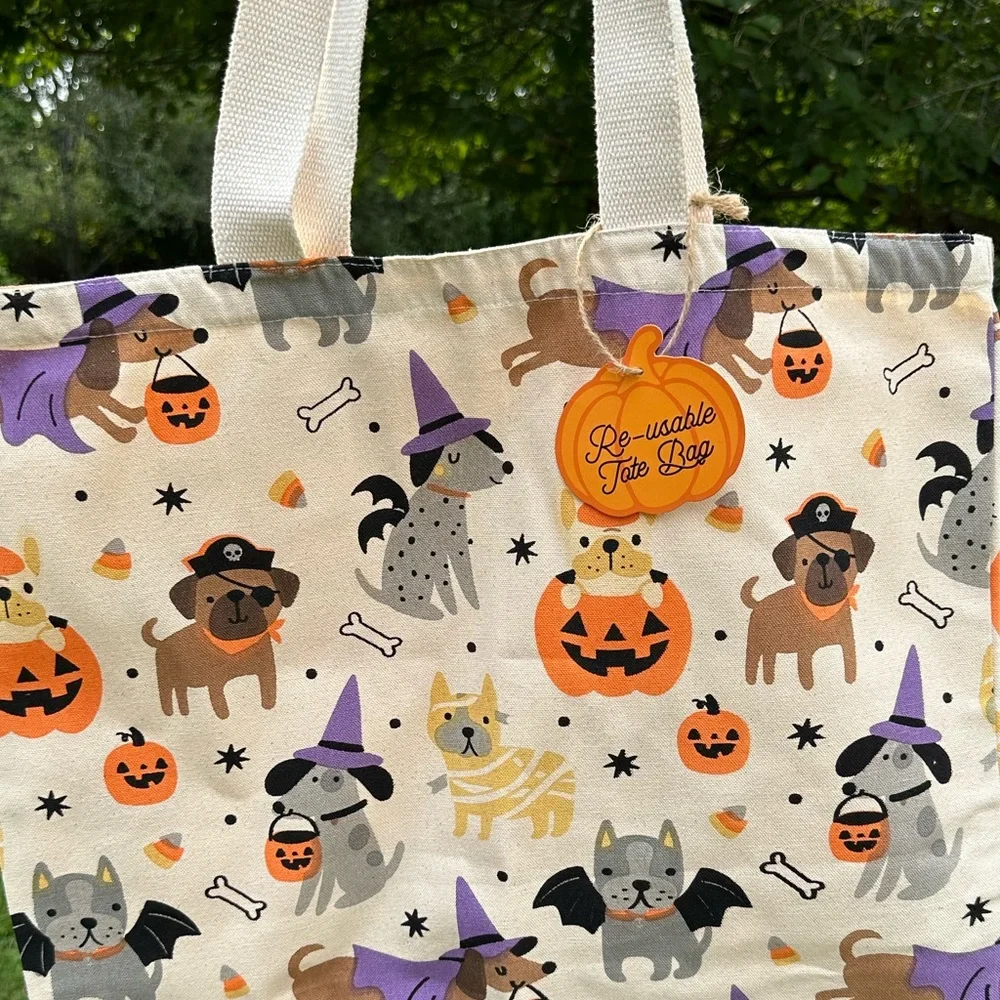 Halloween Dogs in Costumes XL Tote Bag NWT